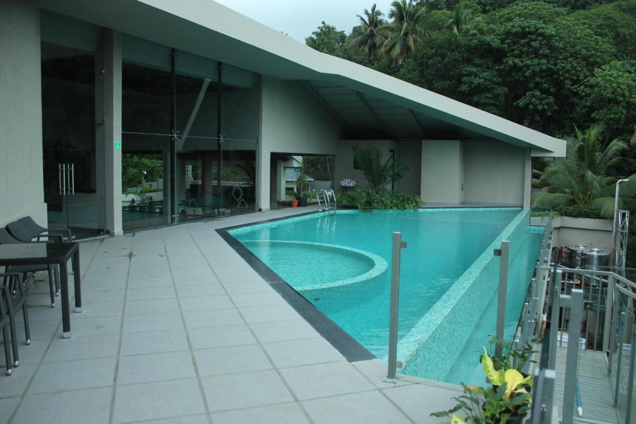 Niraamaya Retreats Samroha Athirappilly Kültér fotó