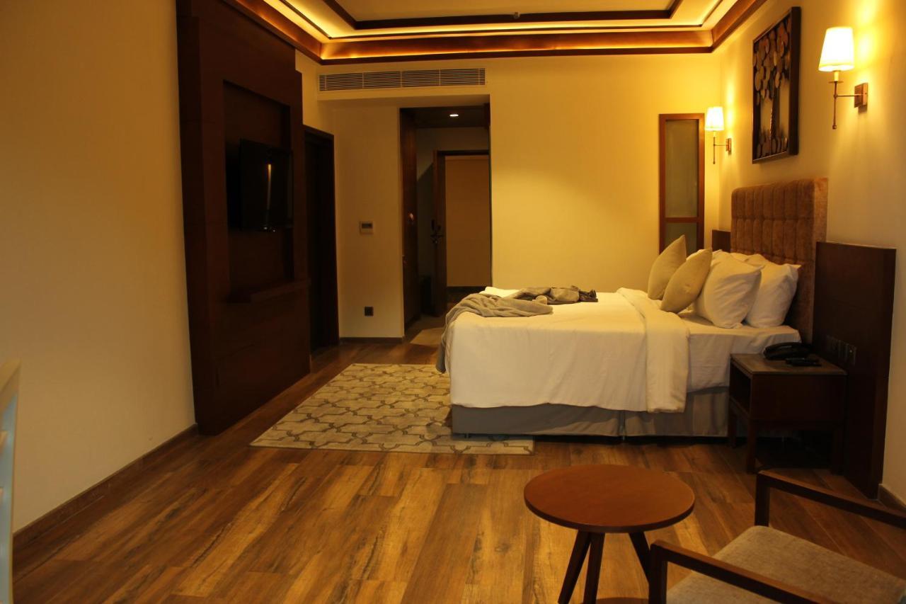 Niraamaya Retreats Samroha Athirappilly Kültér fotó