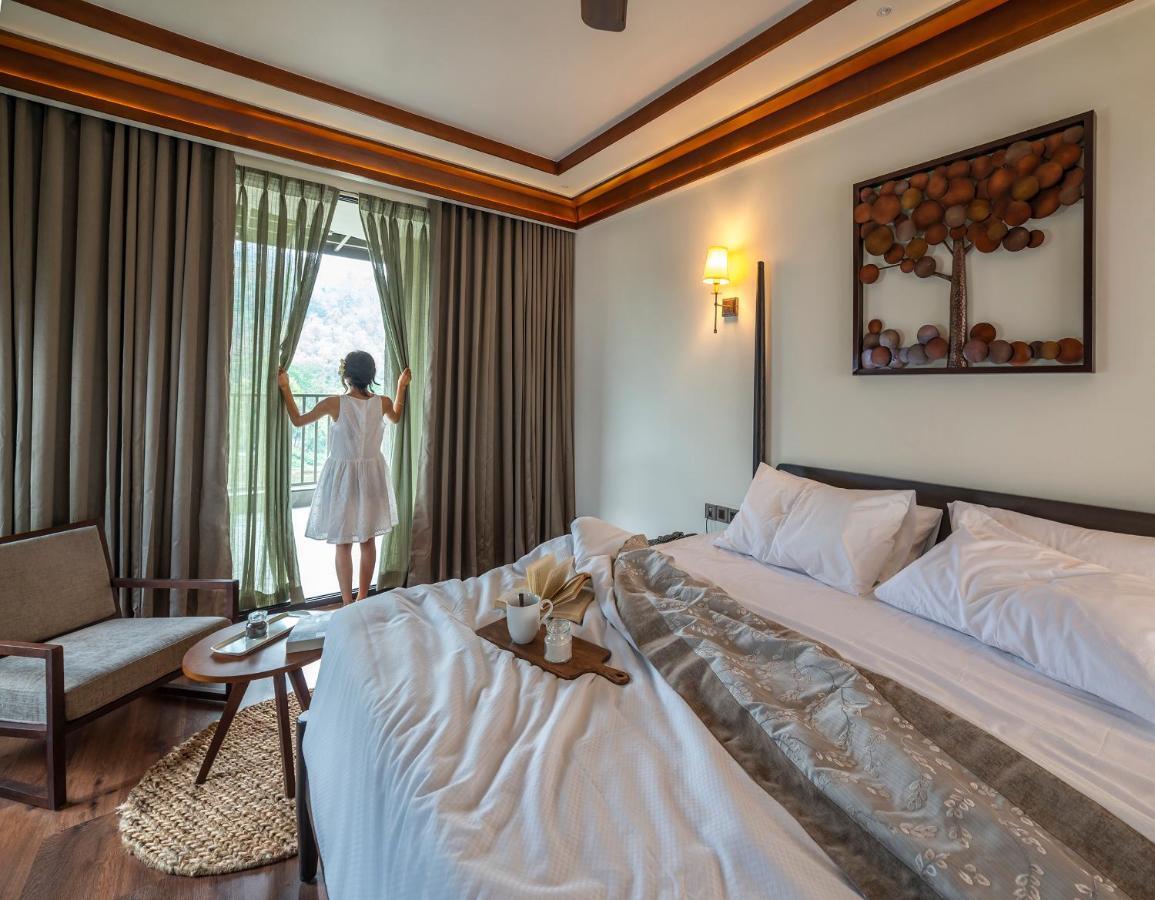 Niraamaya Retreats Samroha Athirappilly Kültér fotó