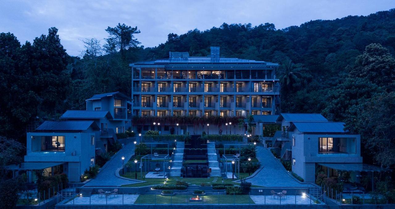 Niraamaya Retreats Samroha Athirappilly Kültér fotó